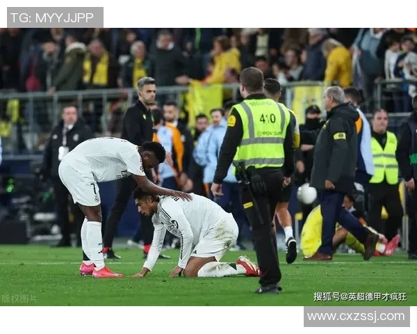 足总杯激战：那不勒斯小胜皇马红牌争议引发全场热议